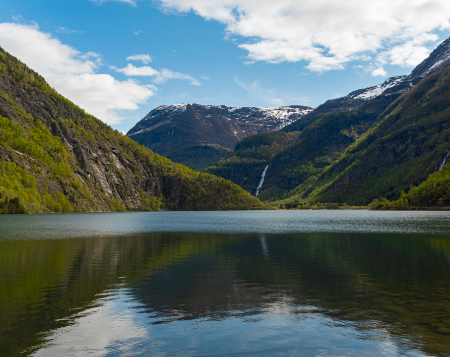 Norv&eacute;g fjordok &eacute;s v&iacute;zes&eacute;sek